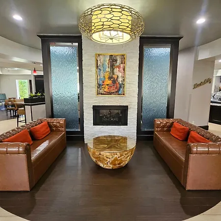 Hotel Club & 3*
