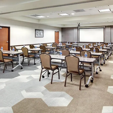 Hyatt Place Nashville/Opryland Hotel 3*