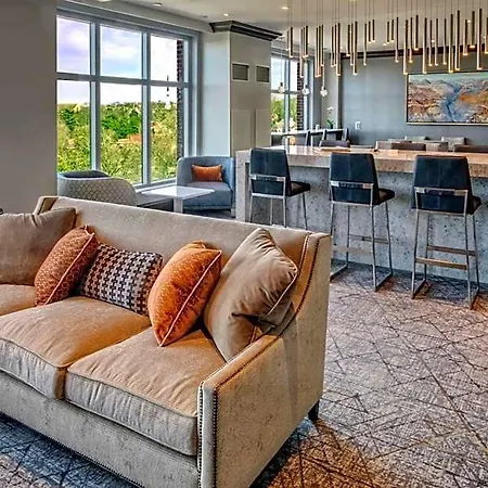 Hilton Hills 4* Nashville