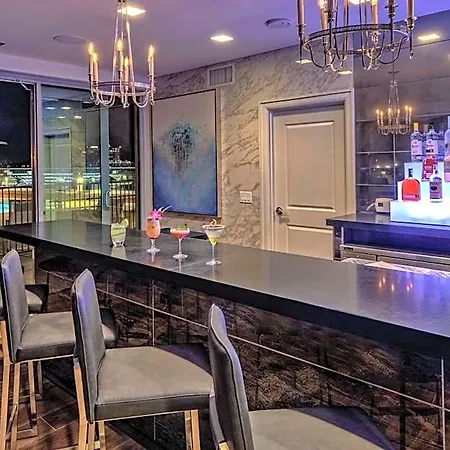Hotel Hilton Hills 4*