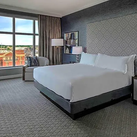 Hilton Hills Hotel