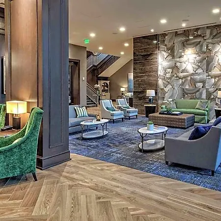 Hilton Hills Hotel