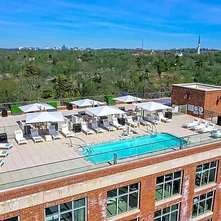 Hotel Hilton Hills