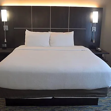 Candlewood Suites - Nashville Metro Center By Ihg 3* Nashville