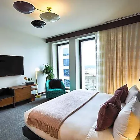 Hotel Fairlane