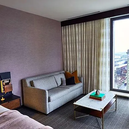 Hotel Fairlane Nashville