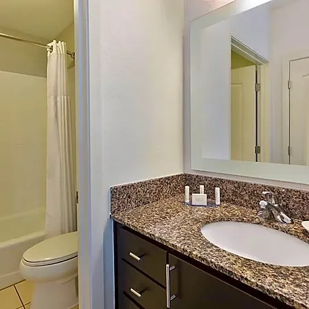 Towneplace By Marriott Airport 3*