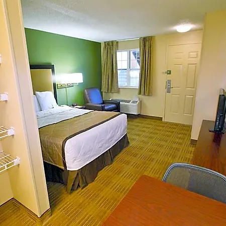 Extended America Select - - Airport Nashville