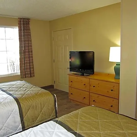 Hotel Extended America - - Airport - Music