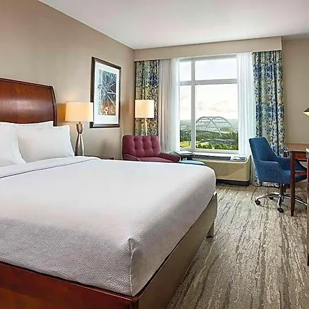 Hotel Hilton Garden Downtown Convention Center 3*