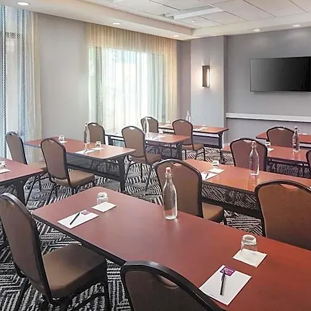 Hyatt Place Downtown Hotel 3*