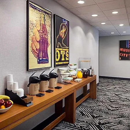 Hyatt Place Downtown 3*