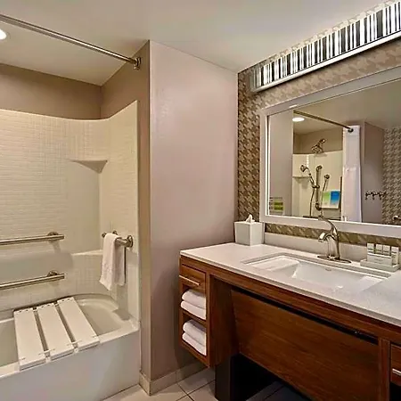 Home2 By Hilton Vanderbilt, Tn 3*