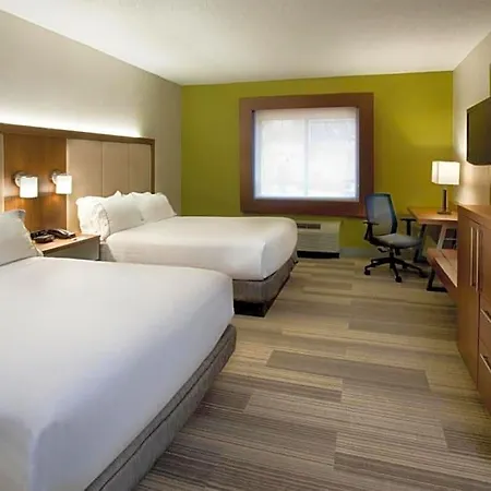 Hotel Express Airport By Ihg 3*