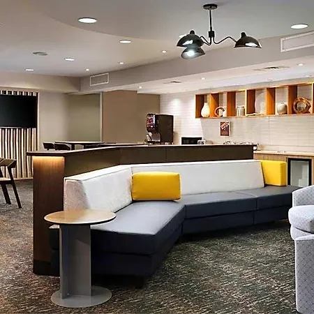 Springhill Metrocenter Hotel 3*