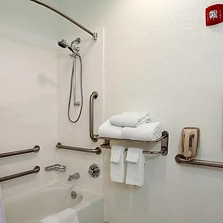 Springhill Metrocenter 3*