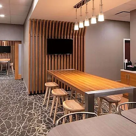 Sonesta Select Airport 3*