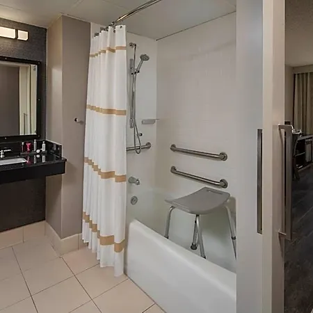 Hotel Sonesta Airport
