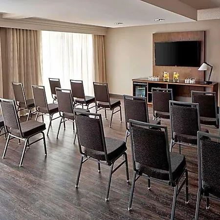 Sonesta Airport Hotel Nashville