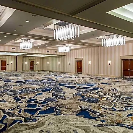 Sonesta Airport Hotel