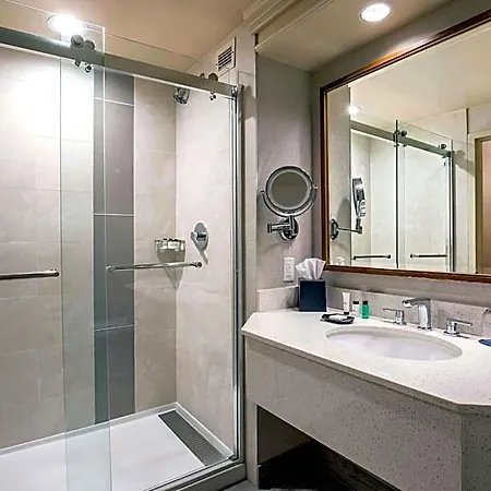 Sheraton Music Airport Hotel