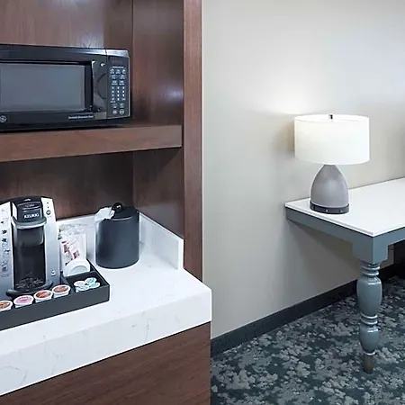 Hilton Garden Vanderbilt 3*