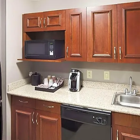 Hilton Garden Vanderbilt Hotel 3*