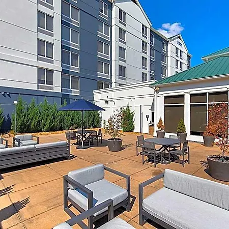 Hilton Garden Airport Hotel