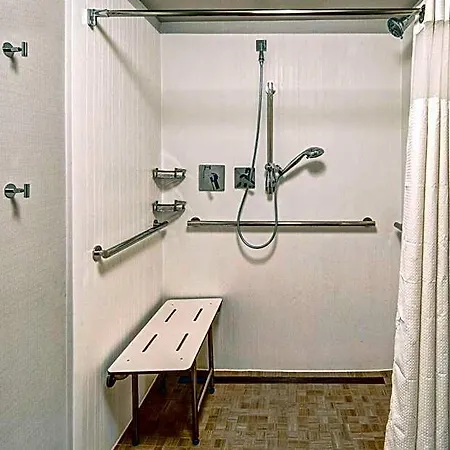Courtyard By Marriott Vanderbilt West End 3*