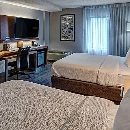 Courtyard By Marriott Vanderbilt West End Hotel