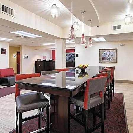 Hampton Nashville-i-24 Hickory Hollow 3*