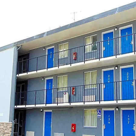 Somatel Airport Hotel Nashville
