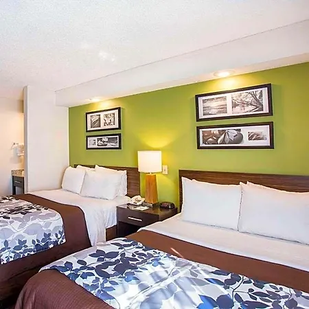 Sleep North - Downtown Area Inn