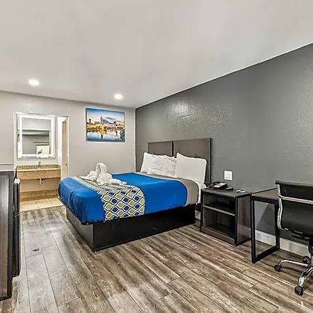 Knights Antioch Hotel 2*