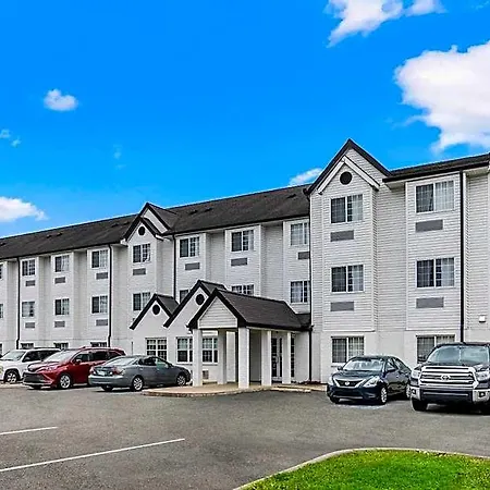 Microtel & By Wyndham 2*