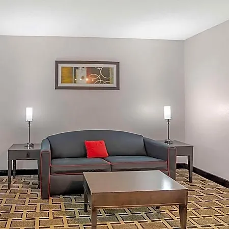 Hotel Comfort Airport - Bna