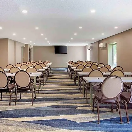 Comfort Airport - Bna 4*