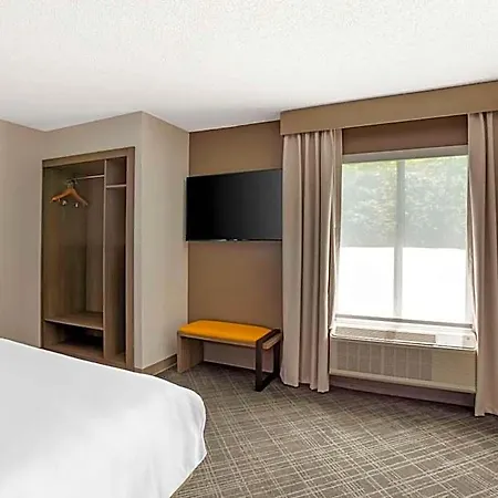 Comfort Airport - Bna Hotel