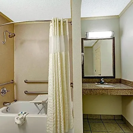 Knights - Downtown Hotel