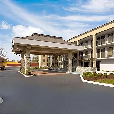 Baymont By Wyndham Airport