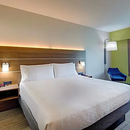 Express Nashville-opryland By Ihg Hotel 3*