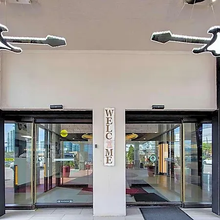 Hotel Western Downtown Music Row 3*