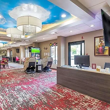 Western Downtown Music Row Hotel 3*