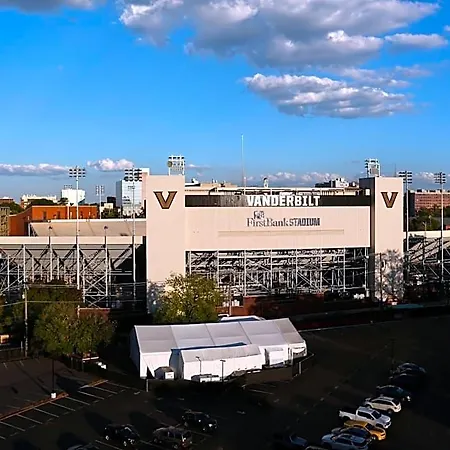 - Vanderbilt - Dwtn By Ihg Hotel