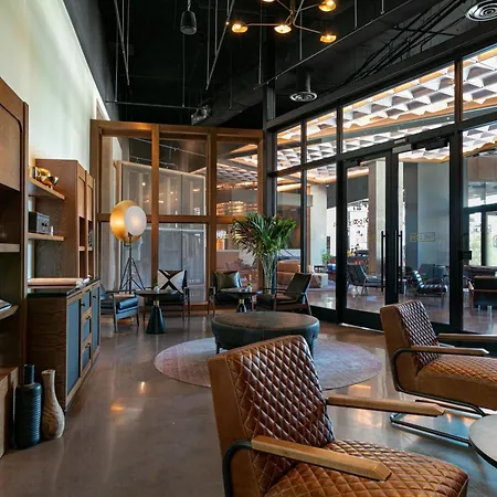 Hotel W