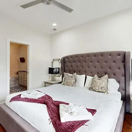 Brick Manor Unit A *