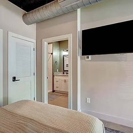 New With 2 Beds 7 Mins To Broadway Apartment *