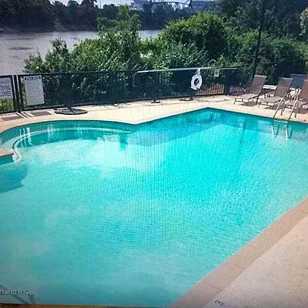 New Listing! Gorgeous Downtown Walk To On The River #3 Nashville