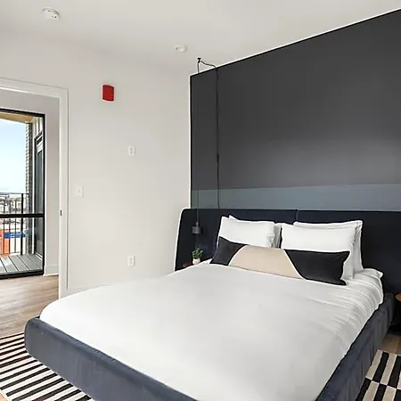 Hotel The Eighteen By Kasa 4*