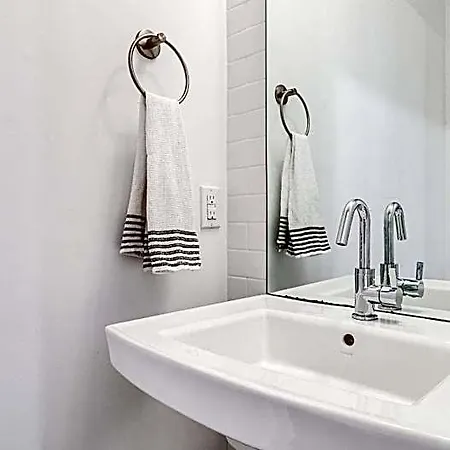 Hotel The Grove By Avantstay Stylish And Spacious Perfect For Groups 3*